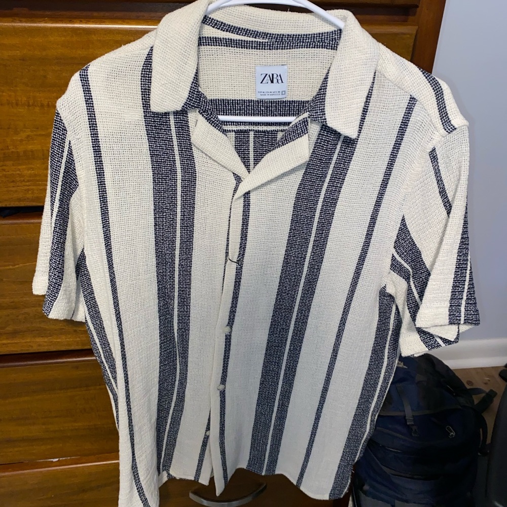 Short sleeve top from Zara